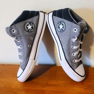 Converse Chuck Taylor All Star Axel Boys Sneakers Size 4